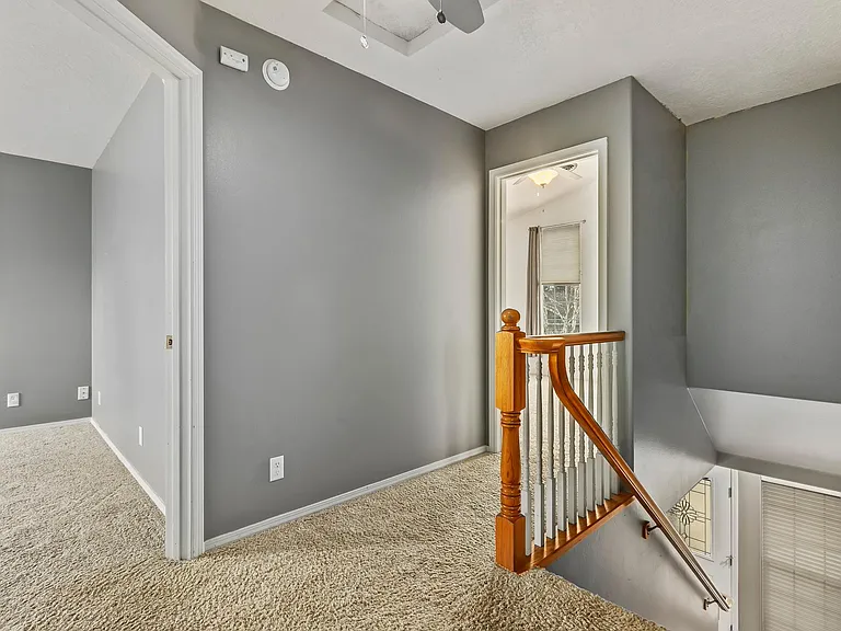 624 Greentree Way — Photo 12
