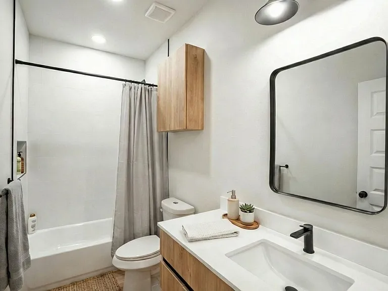 8101 N 23rd St #28 — Photo 7