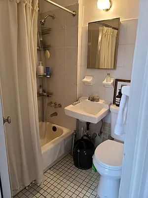 Rented by Point NYC | media 11