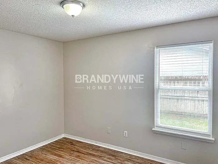 7658 Collins Ridge Blvd — Photo 9