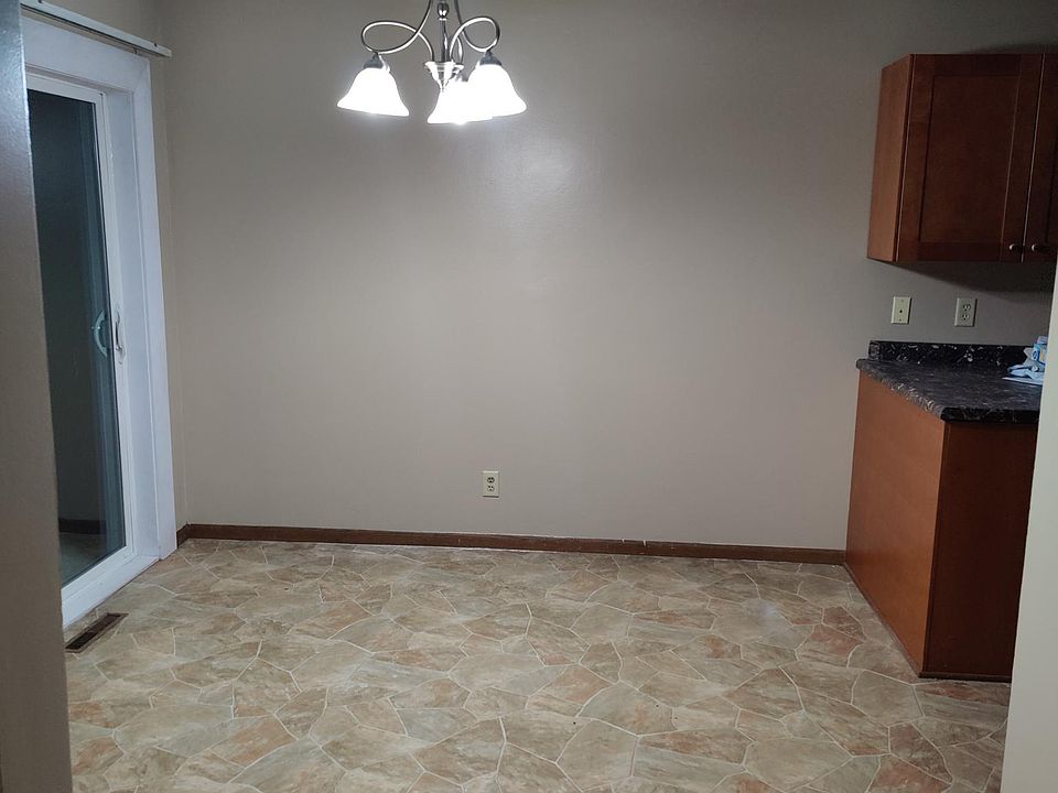 1st image of 13312 Court Pl