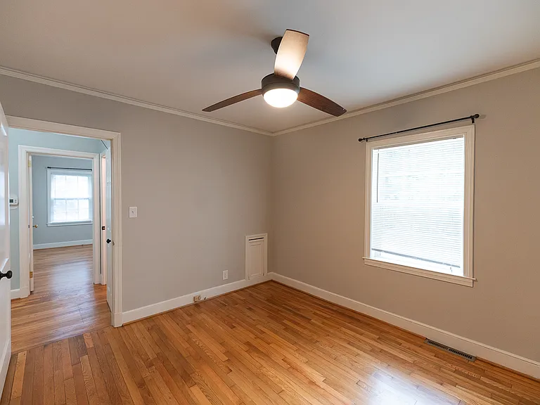 1700 Colonial Ave — Photo 21