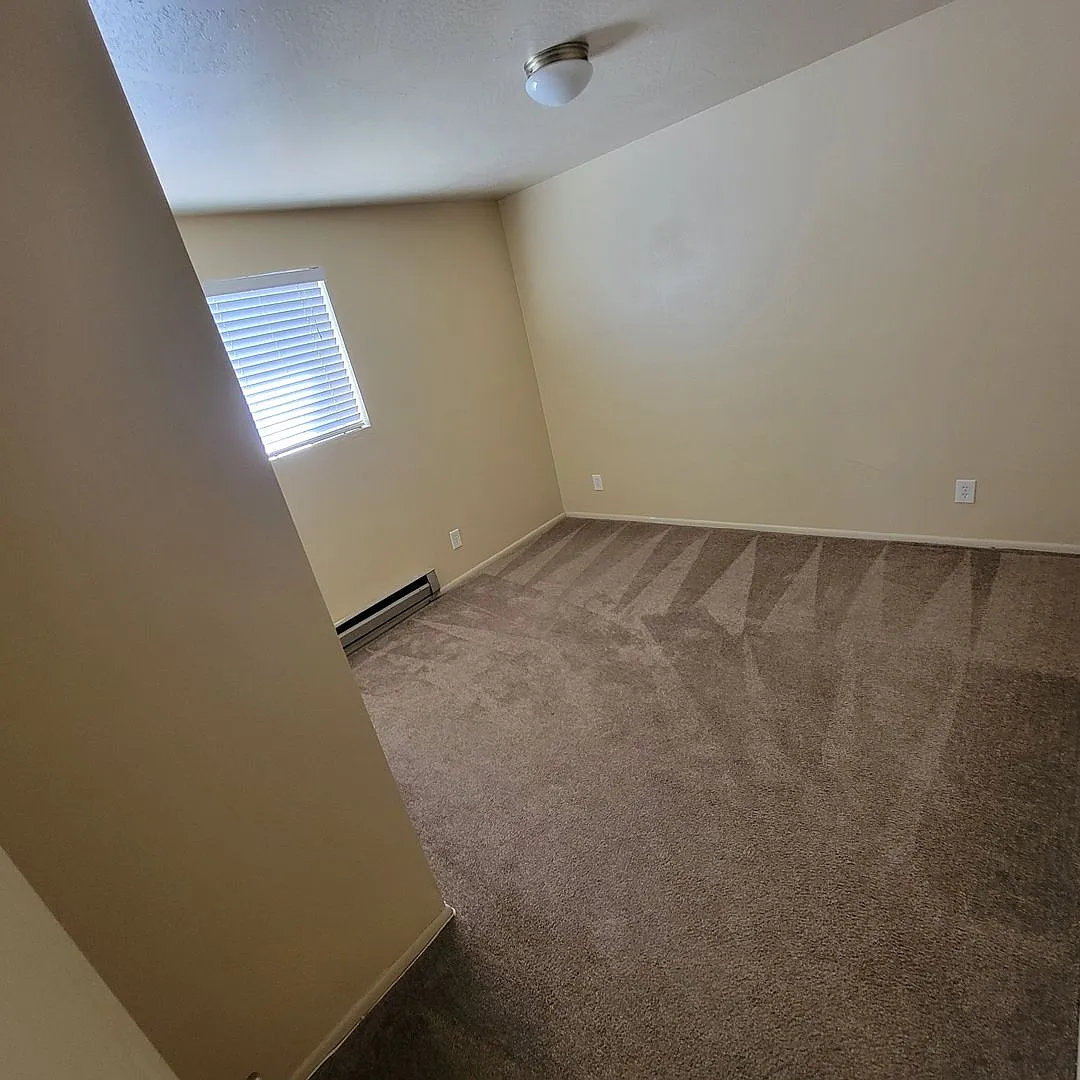 Apartment For Rent — Photo 3