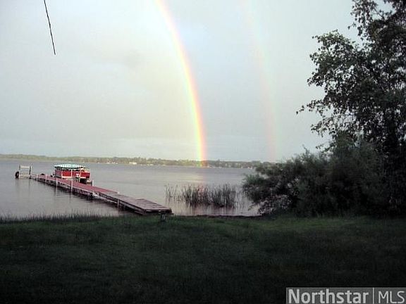 2nd image of 18301 Lakeview Point Dr NE