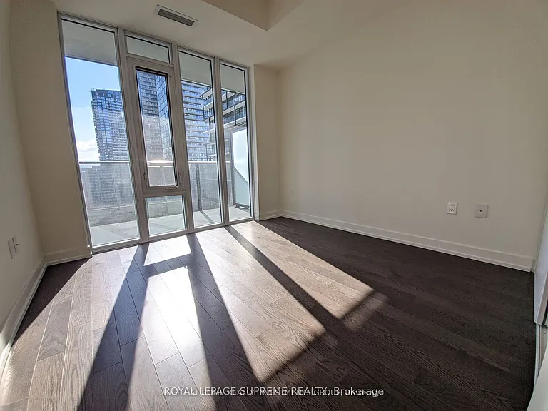 330 Richmond St W #2315 — Photo 15