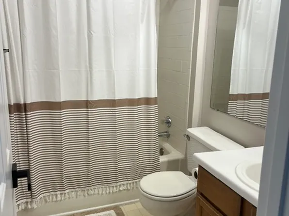 606 Squire Ln APT G, Fallston, MD 21014