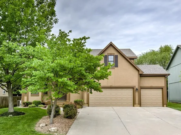 11813 W 138th St, Overland Park, KS 66221
