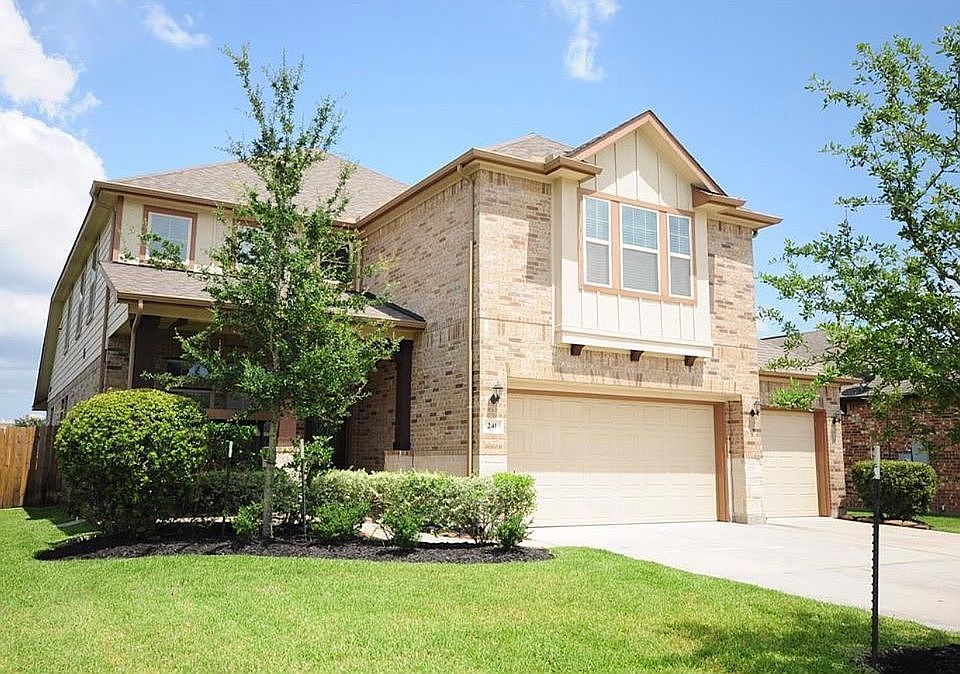 1st image of 241 Harbor Bend Ln