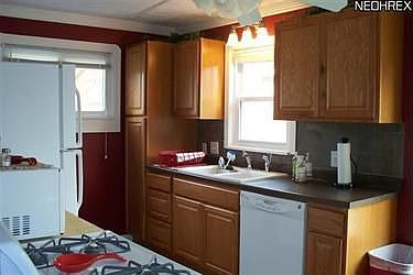 5th image of 1114 E University St