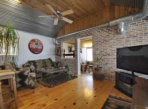 4th image of 16301 E Lake Shore Dr