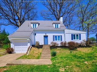 1721 Massey Cir, South Charleston, WV 25303