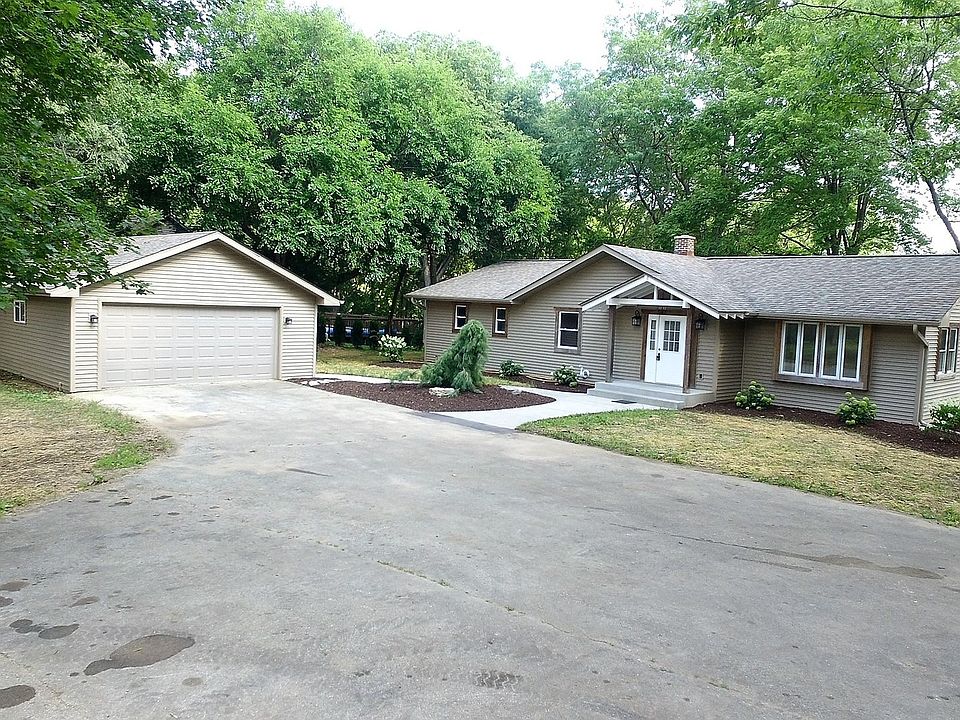 6912 Elevator Rd, Roscoe, IL 61073 Zillow