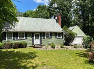42 Birch Dr, West Sand Lake, NY 12196