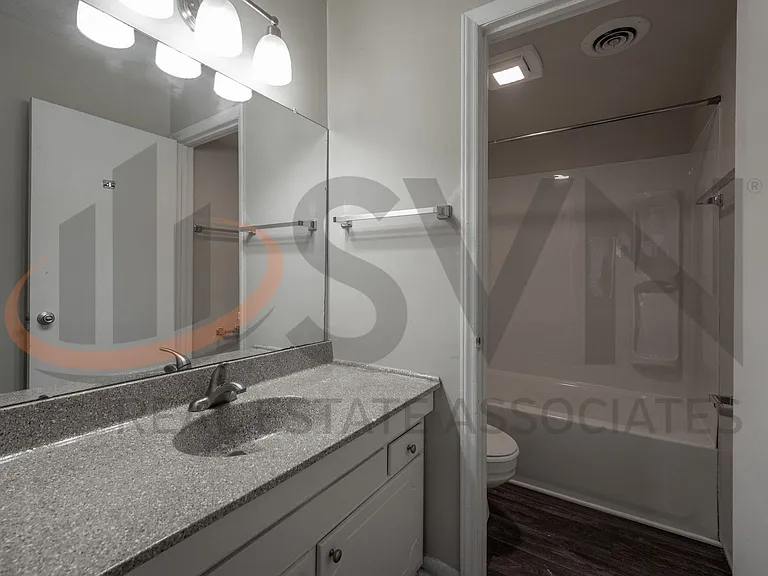 500 Umstead Dr #104E — Photo 11
