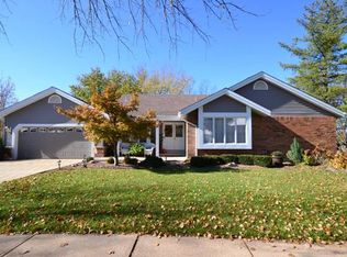 2547 Peppermill Ridge Dr, Chesterfield, MO 63005