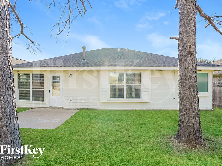3310 Rainport Dr — Photo 14