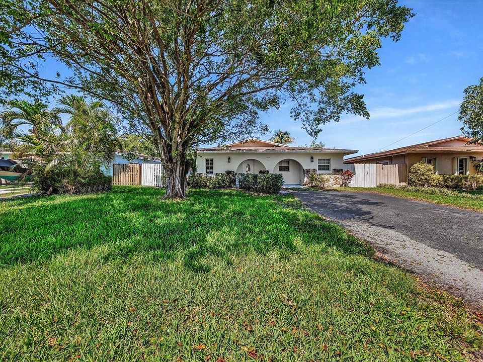 1st image of 4641 SW 43rd Avenue