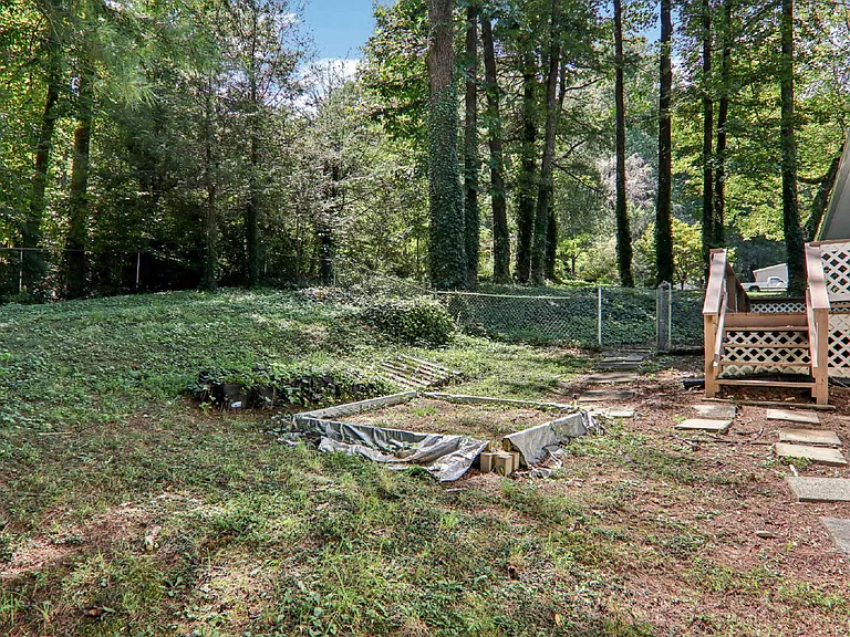 325 Comet Dr — Photo 37