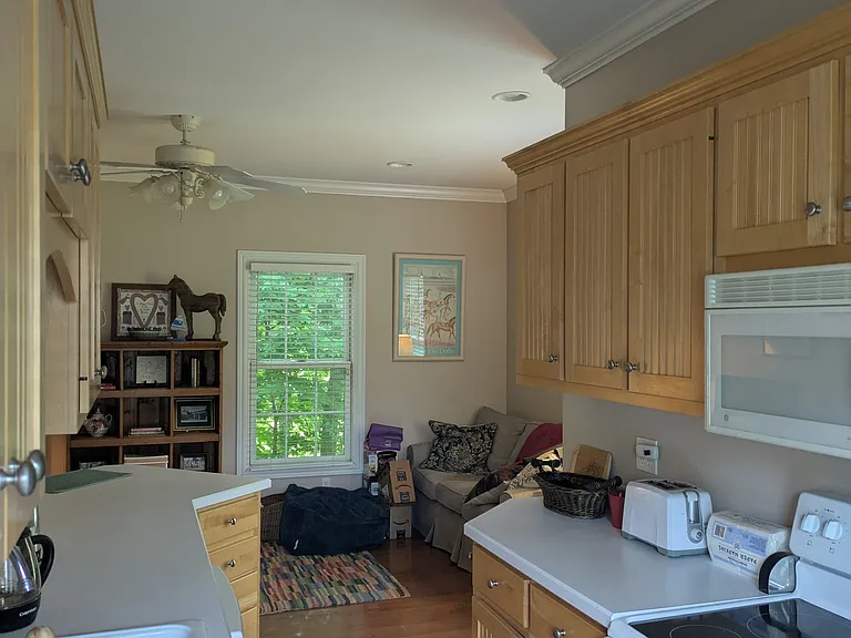 705 Bridgeport Rd #1 — Photo 6