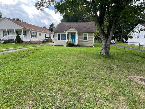 2213 Tennessee Dr, Chesapeake, VA 23323