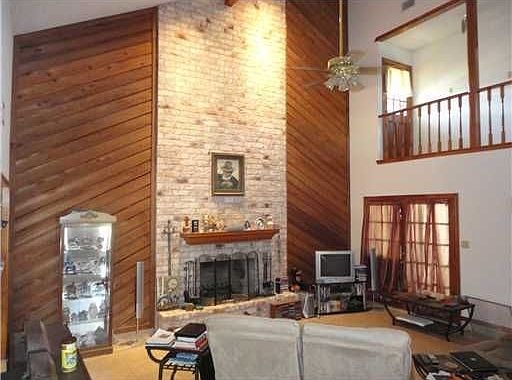 Cathedral Ceilings Living Area