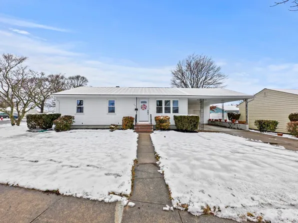541 Wood St, New Bedford, MA 02745