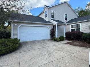 9281 Hickory Ridge Dr, Streetsboro, OH 44241