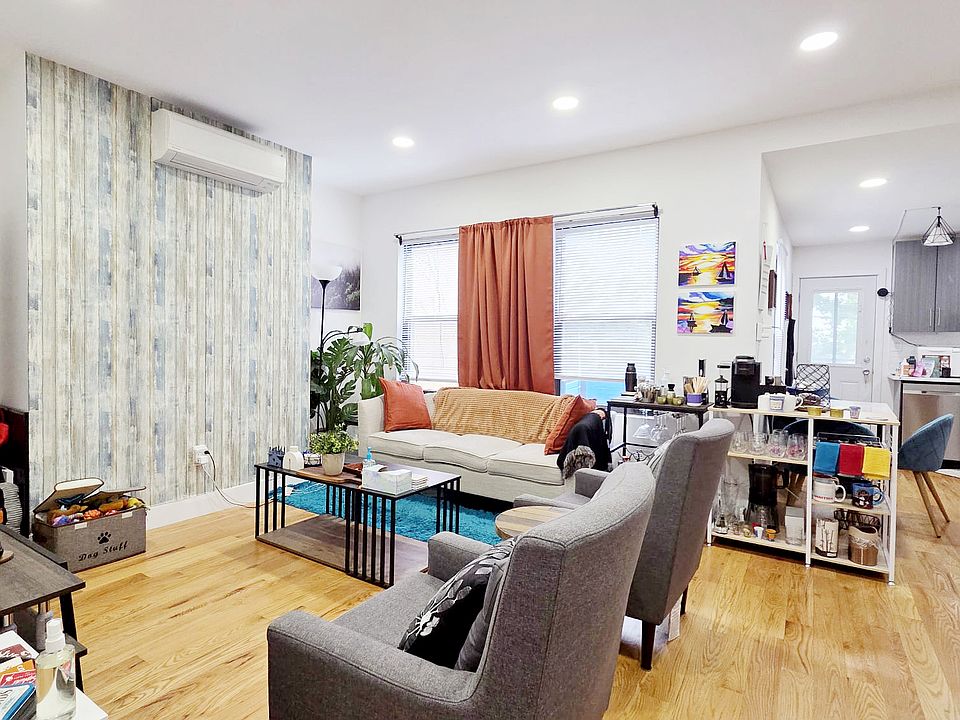 1st image of 69 Woodbine St #2