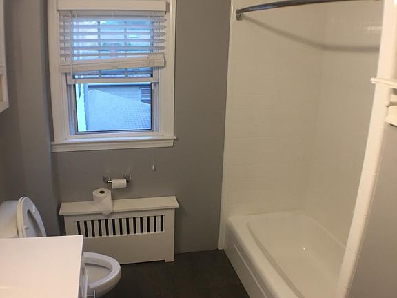 4th image of 273 Whitford Ave