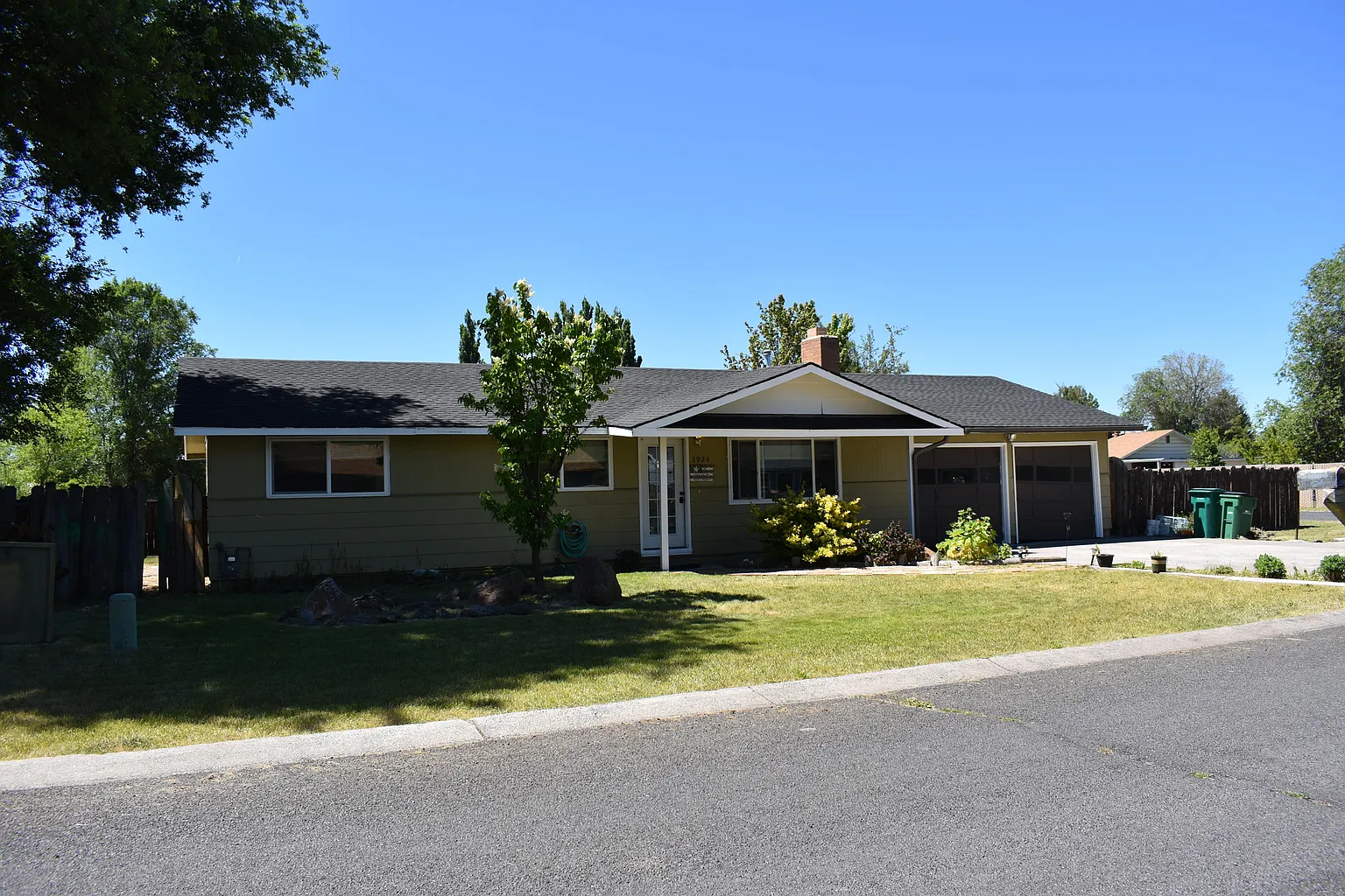 3924 Bartlett Ave photo 1
