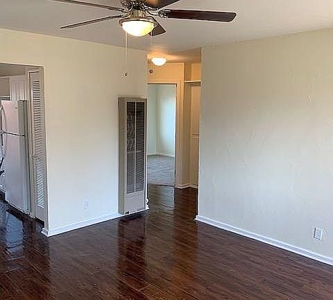 5th image of 300 Glenn Dr APT A