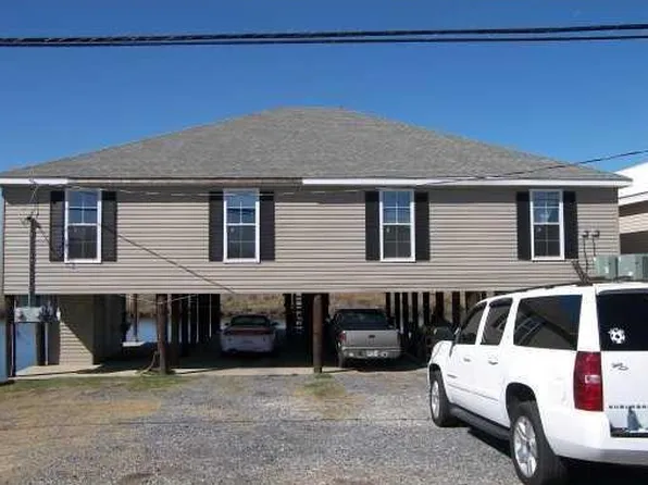 4623-4625 Pontchartrain Dr, Slidell, LA 70458