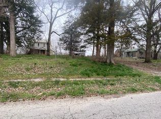 213 N High St, Miami, MO 65344