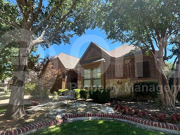 2nd image of 4513 Cherokee Dr