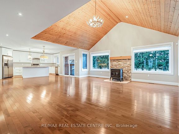 4th image of 294288 8th Line