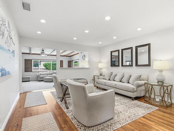 5th image of 15359 La Salos Dr