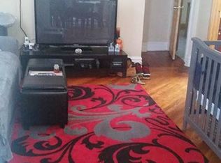 6215 61st St, Ridgewood, NY 11385