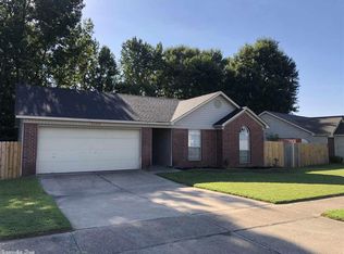 3600 Village Green Dr, Bryant, AR 72022