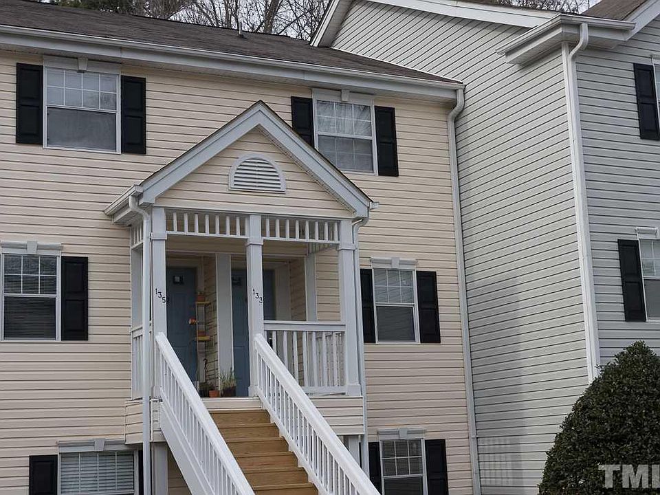 1st image of 133 Kingsbury Dr #133