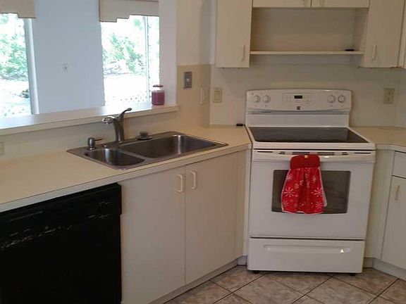 3rd image of 1504 SW 149th Avenue