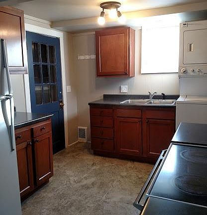 3rd image of 307 E Brownell St