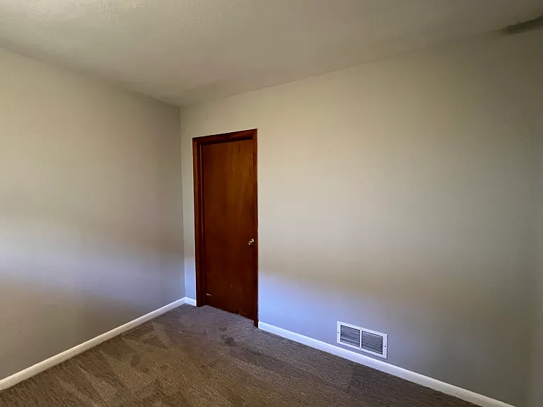 309 Valley Dr #B — Photo 8