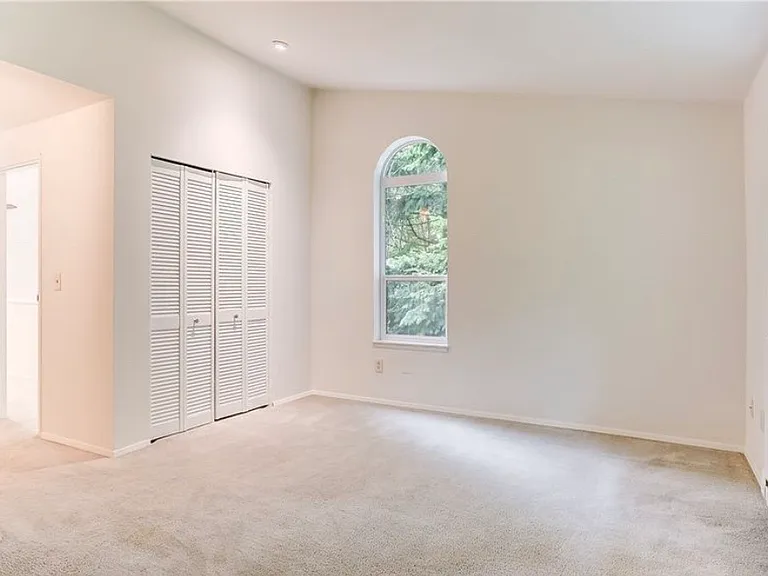 4336 W Lake Sammamish Pkwy SE #D118 — Photo 7