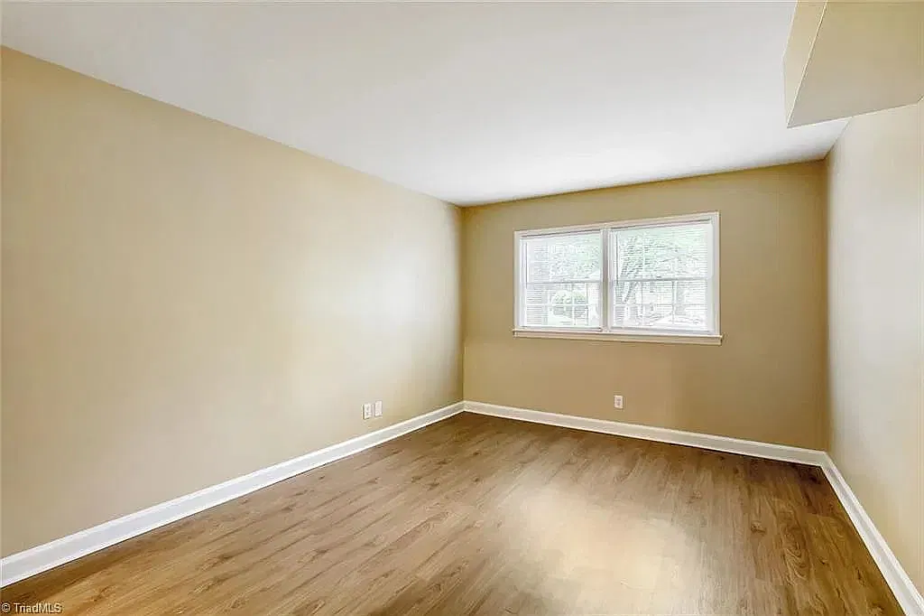 1 bed, 667 sqft, $900 — Photo 4