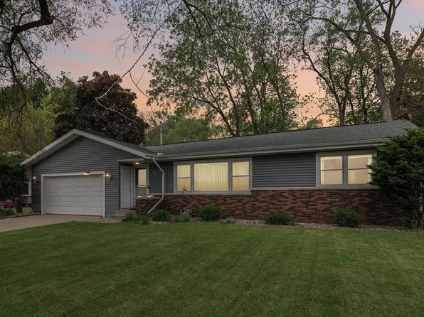 105 W Slifer Street, Portage, WI 53901