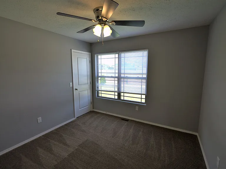 4104 N Grassland Dr — Photo 10