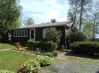 16 Seneca Rd, Middlefield, CT 06455