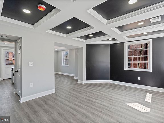 3rd image of 402 Croydon Rd