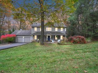 9 Greenwoods Rd, North Granby, CT 06060
