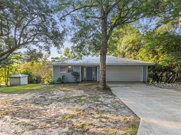 9809 Hidden Lake Rd, Vancleave, MS 39565
